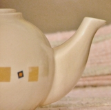 beigeteapot004